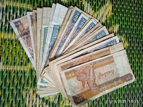 Myanmar Money Photo, Myanmar Kyats, Myanmar Money, Pray Wallpaper, Finger Cartoon, Black Mask Aesthetic, Editing Websites, Facebook Cover Photos Love, Best Love Pics