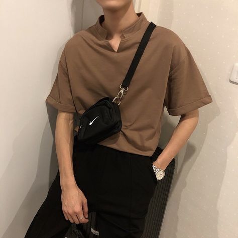 Crossbody Bag Outfit Men, Korean Street Wear, Crossbody Bag Outfit, Outfit Hombre, Mens Summer Outfits, Outfits Hombre, Bag Outfit, Fashion Male, Korean Street