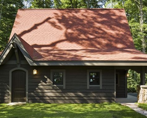 Exterior Red Roof complimentary paint colors Red Roof House Colors Colour Schemes, Roof Exterior Design, Complimentary Paint Colors, Cabin Exterior Color Schemes, Exterior Cabin Colors, Red Roof House Colors, House Siding Ideas Exterior, Red Metal Roof, Cabin Exterior Colors