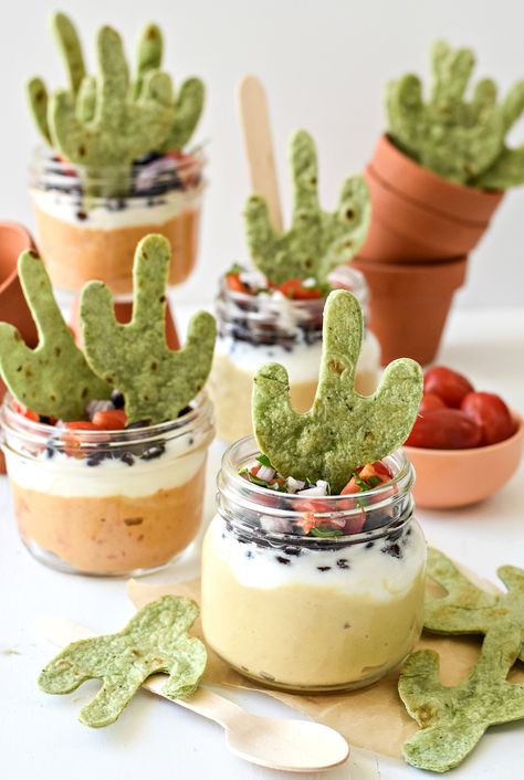 Cactus Hummus Dip - Fork and Beans Appetizers Mexican, Best Party Appetizers, Hummus Dip, Kid Snacks, Cactus Party, Tafel Decor, Taco Dip, Slow Cooker Chili, Party Appetizers