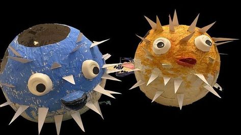 The Tag Company on Instagram: "It’s a PUFFER FISH!! School costumes can be a task to make and finding a costume for a puffer fish is another level. Made these cute costumes of puffer fish for some cuties. A new opportunity for us :) #pufferfish #pufferfishcostume #seacreatures #seacreaturecostume #handmade #papiermache #thetagcompany #customised #schoolfancydress #fishcostume" Pufferfish Costume, Puffer Fish Costume, Sea Creature Costume, Fish School, Fish Mask, Fish Costume, School Costume, Puffer Fish, Diy Hat