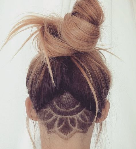 Mandala undercut Shave Designs, Hair Tattoo Designs, Undercut Hair Designs, Side Shave, Undercut Hairstyles Women, Fine Hair Styles For Women, Undercut Long Hair, Undercut Designs, Shaved Hair Designs