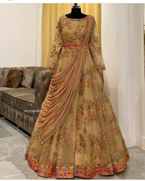 1,289 Likes, 21 Comments - rakhiverma designer (@rakhiverma.designer) on Instagram: “Book ur dress now Completely stitched Customised in all colours @thesurupafashion…” Silk Ghagra Designs, Indian Long Dress, Net Dresses, Designer Dresses Elegant, Marriage Function, Kalamkari Dresses, Balochi Dress, Wedding Lehenga Designs, Indian Bride Outfits