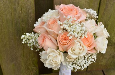 Peach And White Bouquet, Peach Rose Bouquet, Peach Bridal Bouquet, Gypsophila Wedding Bouquet, Bridal Bouquet Peach, Pretty Wedding Bouquet, Peach Wedding Bouquet, Prom Bouquet, Gypsophila Wedding