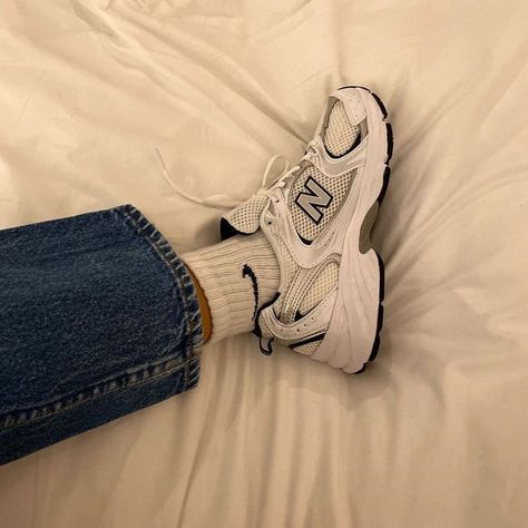 Trendy Shoes Sneakers, Dad Shoes, Hype Shoes, Shoe Inspo, Aesthetic Shoes, Swag Shoes, Dream Shoes, Trendy Shoes, Mode Vintage