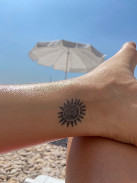 Fingerprint Sun Tattoo, Thumbprint Tattoo, Fingerprint Tattoos, Thumb Prints, Finger Print, Sun Tattoo, Tattoo Idea, Print Tattoos, Piercing Jewelry