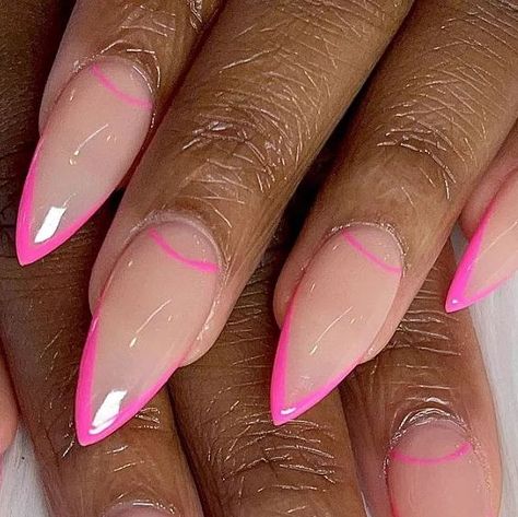 Negative Space Nail Designs, Pointy Almond Nails Designs, Good Nail Ideas, Short Stiletto Nails Designs, Gelx Apres Nail Designs, Basic Nail Art, Gel Nails Shape, Elegant Touch Nails, Minimalist Nail Art