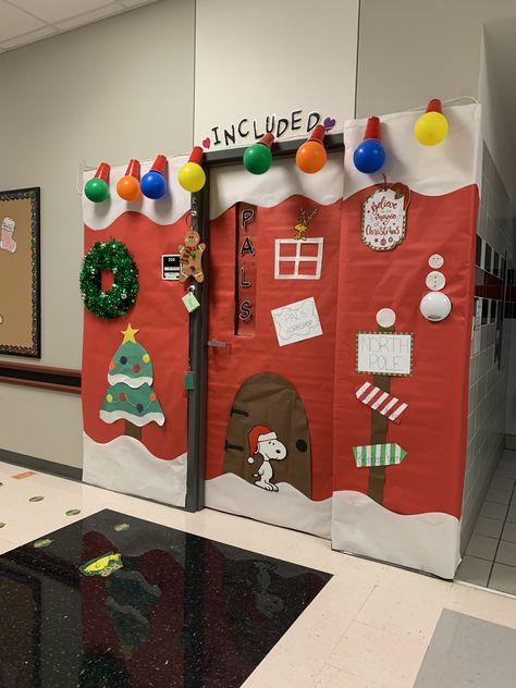 Office Birthday Decorations, Christmas Hallway, Christmas Door Decorating Contest, Christmas Classroom Door, Classroom Doors, Door Decorating Contest, Teacher Doors, Door Decorating, Office Birthday