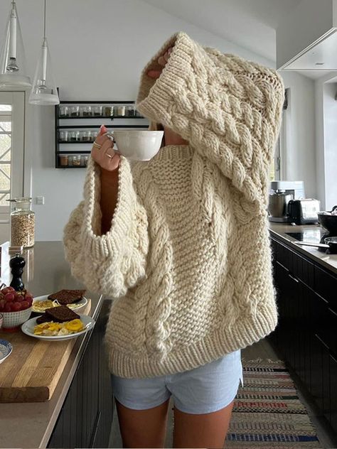 Oversized knitted jumper