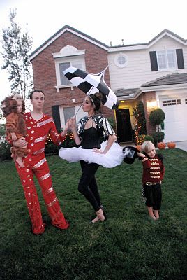 Tight Rope Walker Costume, Tightrope Walker Costume, Circus Family Costume, Trapeze Artist Costume, Circus Themed Costumes, Circus Fancy Dress, Rope Walker, Artist Costume, Costume Lion