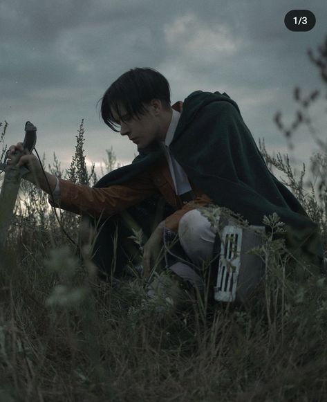 Aot Aesthetic, Levi Erwin, Levi Ackerman Hot, Titan Cosplay, Aot Cosplay, Levi Cosplay, Cosplay Photoshoot, Levi And Erwin, Attack On Titan Aesthetic