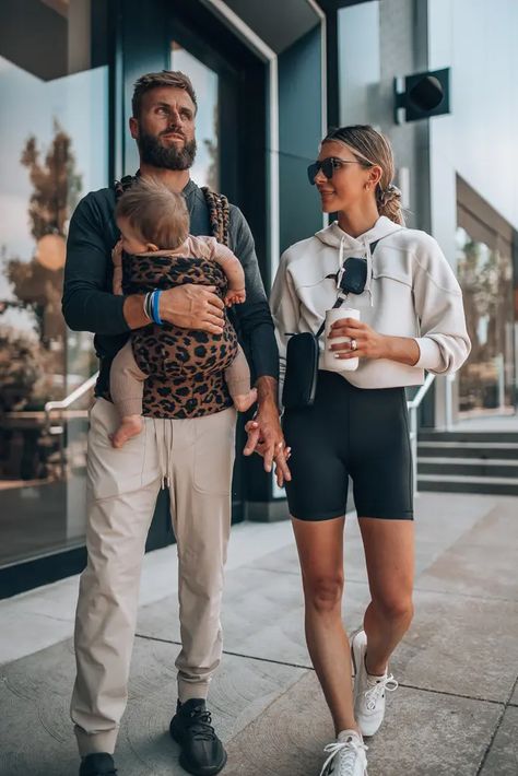 Easy Summer Style in lululemon - Cella Jane Workout In The Morning, Soccer Mom Style, Easy Summer Style, Becky Hillyard, Onesie Outfit, Mom Style Summer, Black Onesie, Leather Leggings Outfit, Cella Jane