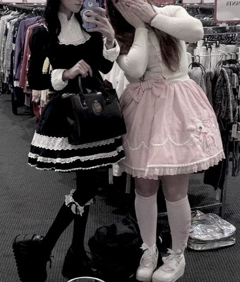 Sweet Lolita, J Fashion, Cute Friends, Harajuku Fashion, Gothic Lolita, Lolita Fashion, Fashion Inspo Outfits, Outfit Inspirations, Hello Kitty