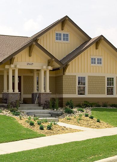 exterior house paint color combinations | There are many quality exterior paints on the market. Wegenerally ... Exterior Paint Combinations, Best Exterior House Paint, Exterior Color Combinations, Yellow Exterior, Exterior Paint Schemes, Exterior House Paint, Best Exterior Paint, House Paint Color Combination, Brown Roof