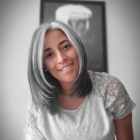 30+ Examples of Transitioning To Gray Hair: Top Styles for Women in 2022 Grey Transition Hair Highlights, Top Styles For Women, Transitioning To Gray Hair, White Hair Highlights, Haircut Gray Hair, Black And Grey Hair, Grey Hair Over 50, Bob Haircut Ideas, White Hair Color