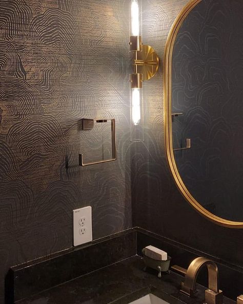 33 Trendy Bathroom Wallpaper Ideas to Elevate Your Space Dark Wallpaper In Powder Room, Powder Room Wallpaper Bold, Dark Powder Room Ideas, Wallpaper In Powder Room, Dark Powder Room, Dark Wallpapers Aesthetic, Wallpaper Bold, Bathroom Wallpaper Ideas, Small Downstairs Toilet