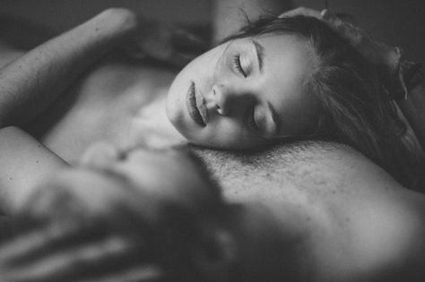 Fall Asleep In Your Arms, Slaap Lekker, In Your Arms, Couples Love, Love And Lust, Love And Romance, White Photo, Fall Asleep, All You Need Is Love