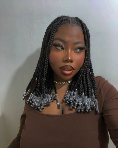 Braids With Small Beads, Medium Length Braids With Beads, Shoulder Length Box Braids With Beads, Short Box Braids With Beads, Short Braids With Beads, Short Knotless Braids With Beads, Short Braided Hairstyles, Short Box Braids Hairstyles, Braided Hairstyles For Black Women Cornrows