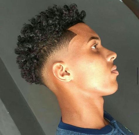 Curl Fade Men Black, Fade With Curls On Top, Short Curly Hair Men Black Curls, Haircuts Male, Curly Taper, Low Fade Curly Hair, Afro Hair Fade, Boys Haircuts Curly Hair, Fade Haircut Curly Hair