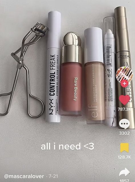 #follow #makeupproducts #makeup #makeuplover #beautyblog #blogging #blogger #blog Downtown Girl Makeup Products, All I Need Makeup, Hydrating Camo Concealer, Natural Makeup Products, Maquillage On Fleek, Makeup Bag Essentials, Makeup Accesories, Makeup Help, Face Makeup Tips