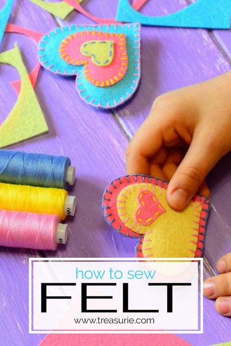 Felt Hearts Crafts, Sewing Machine Projects, Felt Crafts Diy, Felt Embroidery, Sewing Projects For Kids, Felt Patterns, Felt Applique, Felt Diy, Felt Hearts