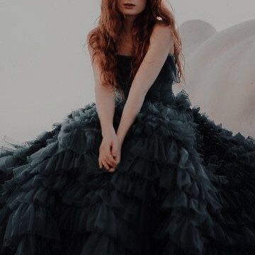 The Selection Kiera Cass, The Selection Book, Fairytale Retelling, Maxon Schreave, Selection Series, Kiera Cass, Queen Aesthetic, Glam Photoshoot, Princess Aesthetic