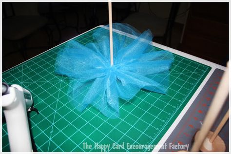 Tulle Christmas Trees, What Not to Do - Happy Card Factory Net Christmas Tree, Tulle Trees Diy, Tulle Tree Diy, Tule Christmas Tree, Tulle Christmas Trees Diy, Tulle Tree, Tulle Projects, Tulle Garland, Tulle Christmas Trees