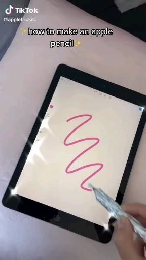 How To Make A Drawing Pen For Your Phone, Stylus Pen Aesthetic, How To Make Pen For Tablet, Diy Stylus Pen How To Make, How To Make Your Own Stylus Pen, Diy Digital Pen, How To Make Diy Apple Pen, Pen Tablet Drawings, How To Make A Pen For Ipad