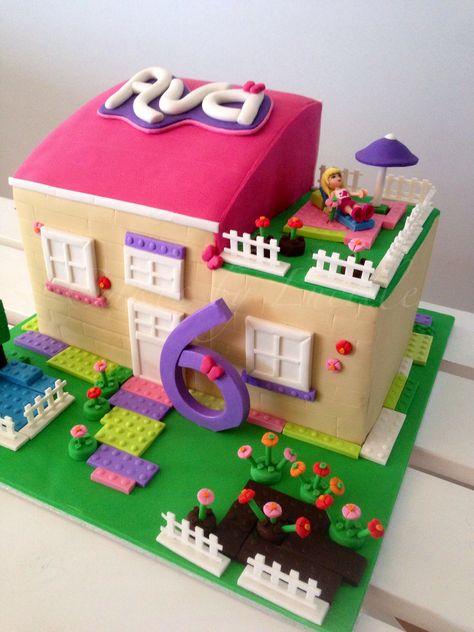 lego friends (1) | cakesbylucille | Flickr Trendy Cupcakes, Lego Friends Cake, Lego Themed Cake, Lego Friends Birthday Party, Lego Friends Birthday, Lego Friends Party, Lego Birthday Cake, Ideas Cupcakes, Lego Girls