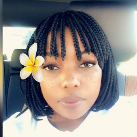 Braided Bob With Bangs, Braided Bob, African Threading, Crotchet Styles, Box Braids Bob, Bob With Fringe, Bob Braids Hairstyles, Summer Braids, Bob Braids