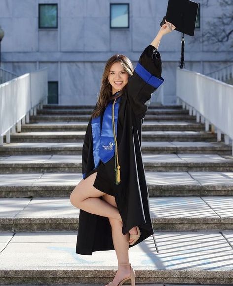 Graduate Poses, Cap And Gown Senior Pictures, Graduation Dresses White, 2025 Graduation, Graduation Outfit Ideas, Grad Poses, College Graduation Pictures Poses, Grad Dresses Short, Graduation Look