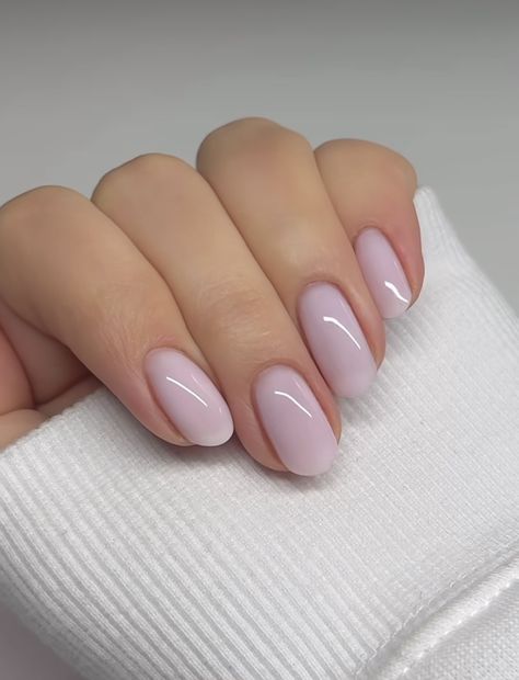 Nails Healthy, Chic Nail Art, Subtle Nails, Stylish Nails Designs, Nail Care Tips, Basic Nails, Brittle Nails, Neutral Nails, Manicure At Home