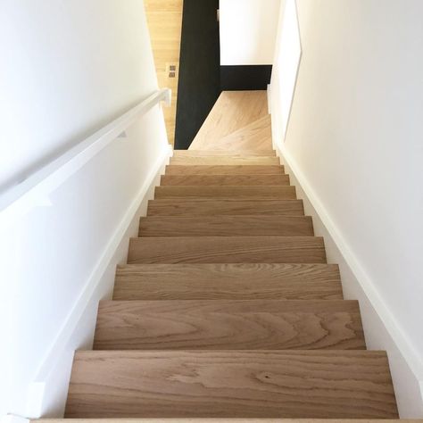 31 Closed Staircase Ideas - Transform Your Space with Chic Designs - placeideal.com Closed Staircase Makeover, Close Staircase Ideas, Closed Stairs Ideas, Closed In Staircase, Narrow Staircase Ideas Decor, Closed Staircase Ideas Decor, Closed In Staircase Ideas, Narrow Stairway Decorating, Narrow Staircase Ideas