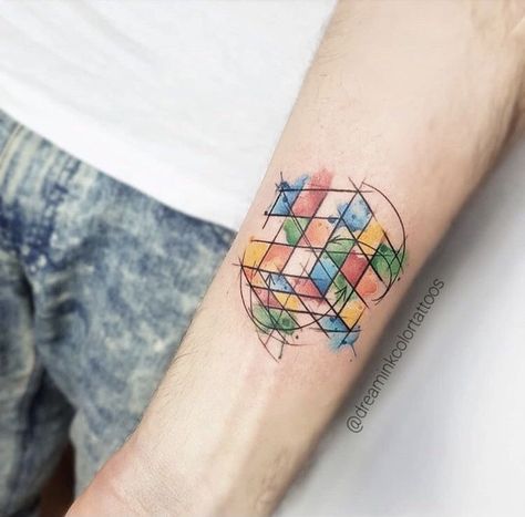 Cube Tattoo, Arte Hippy, Watercolor Tattoo Ideas, Optical Illusion Tattoos, Illusion Tattoos, Optical Illusion Tattoo, Watercolor Tattoos, Thigh Tattoos Women, Dream Tattoos