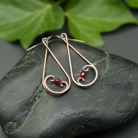 Copper Wire Earrings Handmade, Copper Earrings Handmade Ideas, Hammered Wire Jewelry, Copper Earrings Handmade, Wire Wrapped Stone Jewelry, Wire Jewelery, Wire Wrap Jewelry Designs, Hammered Jewelry, Wire Wrapped Jewelry Diy