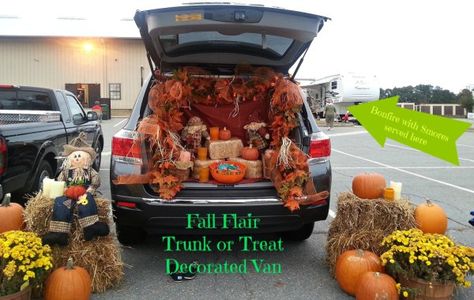 More Fun Trunk or Treat Decor Ideas. Trunk or Treat Ideas. How to decorate your car for Trunk or Treat Halloween Car Decorations, Church Trunk, Harvest Festival Decorations, Trunk Or Treat Ideas, St Gabriel, Fall Carnival, Harvest Fest, Easy Halloween Party, Fall Festivals