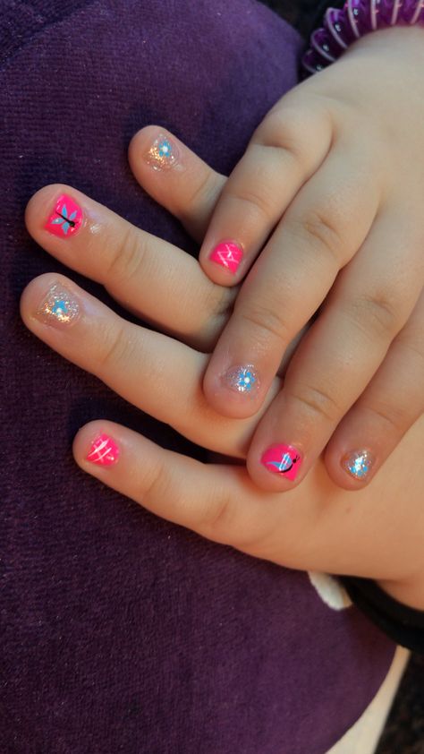 Nails For Little Kids Polish, Kid Manicure Ideas, Toddler Nails Designs Kids, Toddler Nail Designs, Short Nails For Kids, Kids Manicure Ideas, Toddler Nails, Short Nails Spring