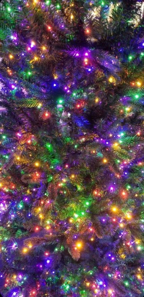 Christmas Lights Phone Wallpaper, Christmas Lights Wallpaper Backgrounds, Christmas Lights Wallpaper Iphone, Christmas 4k Wallpaper, Colorful Christmas Wallpaper, Nostalgia Aesthetic Wallpaper, Manage Social Media, Wallpaper Holiday, Christmas Lights Background