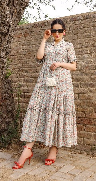 Dress At Home, Designer Maternity Clothes, Pakistan Dress, Long Outfit, Oversize Style, Simple Frocks, Dress Models, Long Frock, Long Dress Design