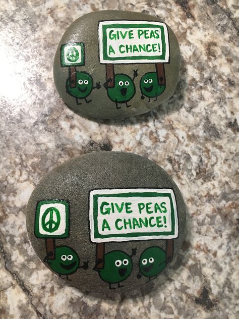 More give peas a chance rocks! Give Peas A Chance, River Stones, Love Rocks, Indoor Activities, Rock Painting Art, Peas, Stone Painting, Painted Rocks, Art Painting