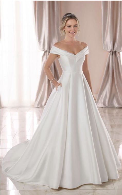 Simple Ballgown Wedding Dress, Simple Ballgown, Stella York Wedding Dress, Wedding Dress With Pockets, Stella York, Wedding Dress Pictures, Ball Gown Skirt, Wedding Dresses Satin, Classic Wedding Dress