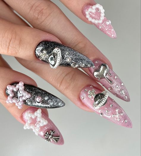 Pink Vivian Westwood Nails, Black Vivienne Westwood Nails, Y2k Black Nails, Vivienne Westwood Nails, Westwood Nails, Chunky Nails, Pink Black Nails, Elliana Walmsley, Season Nails