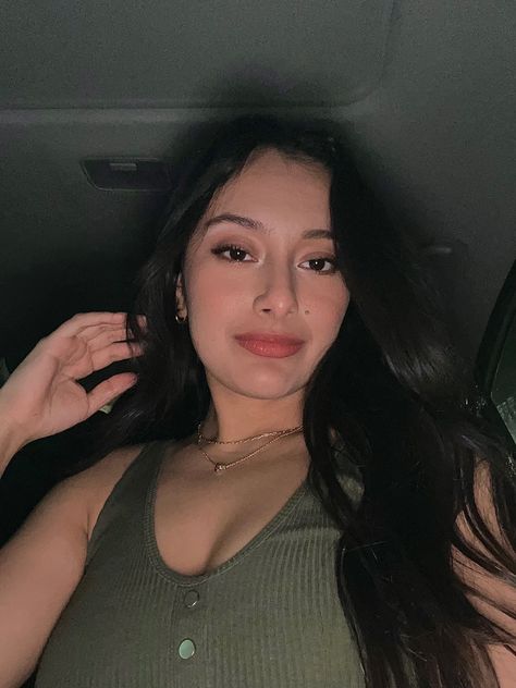 Car pic pose idea, instagram pic idea, selfie pose idea, night pic, insta pic, Selfie In Car, Idea Selfie, Night Pic, Car Pic, Selfie Pose, Pose Idea, Pic Pose, Selfie Ideas, In Car