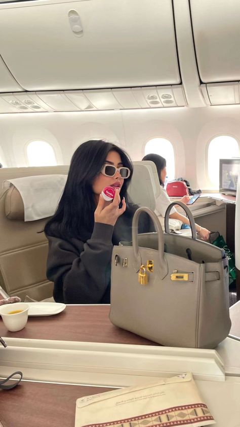 Rich Women Lifestyle, Rich Girl Aesthetic, Rich Lifestyle, Rich Women, Luxury Lifestyle Dreams, Luxe Life, Future Lifestyle, Rich Life, Dream Lifestyle