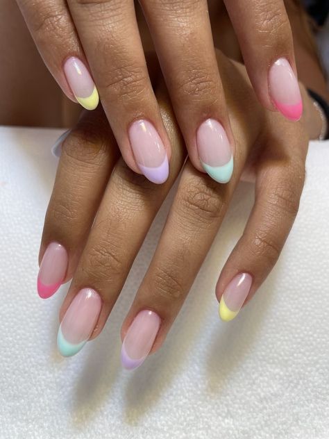 Pink Rainbow Nails, Rainbow Nails French Tip, Short Rainbow Nails, Shellac Nails Designs, Cute May Nails, Rainbow French Nails, Rainbow French Manicure, Neon French Tip Nails, Neon French Nails