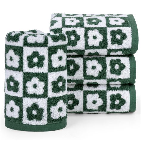 Set Included - 4-piece hand towels set with charming checkered floral prints in hunter green, 13x29 inches 100% Natural Cotton - Imagine the feeling of drying hands with a towel that's as soft as a cloud. These 490 GSM cotton hand towels offer plush softness and high absorbency, making every use a delightful experience Versatile 4-Pack - Use the soft towels in the bathroom for washing face, in the kitchen for quick clean-ups, at the gym for wiping sweat, in your dorm to add a stylish touch, or pack them for your travels. Perfect for daily needs Durable and Easy Care - Premium bathroom towels have reinforced edges, low linting, and high color fastness, and withstand regular use and machine washing, retaining their softness and vibrant design over time Perfect Gifts - Decorative towels for b Kitchen Spring Decor, Forest Green Home, Green Hand Towels, Decor Spa, Hand Towels For Bathroom, Electronic Gift Ideas, Spa Gym, Gym Gifts, Soft Face