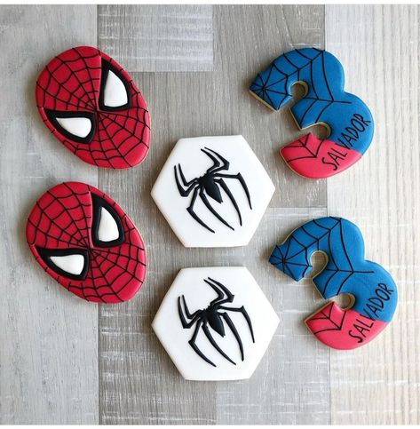 Spiderman Cookies Decorated Birthday, Spider Man Cookies Boy Birthday, Venom Cookies Decorated, Spider Man Royal Icing Cookies, Spiderman Cookies Royal Icing, Spiderman Birthday Cookies, Spider Man Cookies Decorated, Spider-man Cookies, Spiderman Cookies Decorated