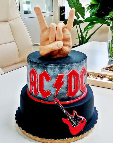 AC DC Cake | Albena Nacheva | Flickr Rock And Roll Cake, Dc Cake, Festa Rock Roll, Cake Meme, Music Cakes, Thematic Cake, Music Cake, Rock Cake, Birthday Memes