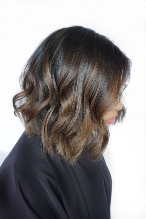 Warm Balayage, Short Hair Balayage, Jairzinho, Wedding Hair And Makeup, Bobs Haircuts, Bob Hairstyles, Pretty Hairstyles, Dyed Hair, New Hair