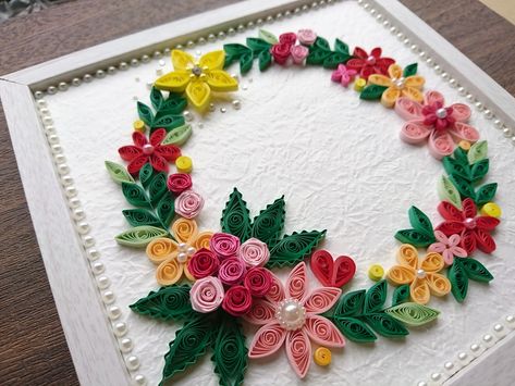 Quilling Greeting Cards, Diy Quilling Crafts, Quilling Flower Designs, Handmade Greeting Card Designs, Paper Quilling For Beginners, Paper Quilling Flowers, Paper Quilling Cards, Diy Crafts Love, Paper Flower Art